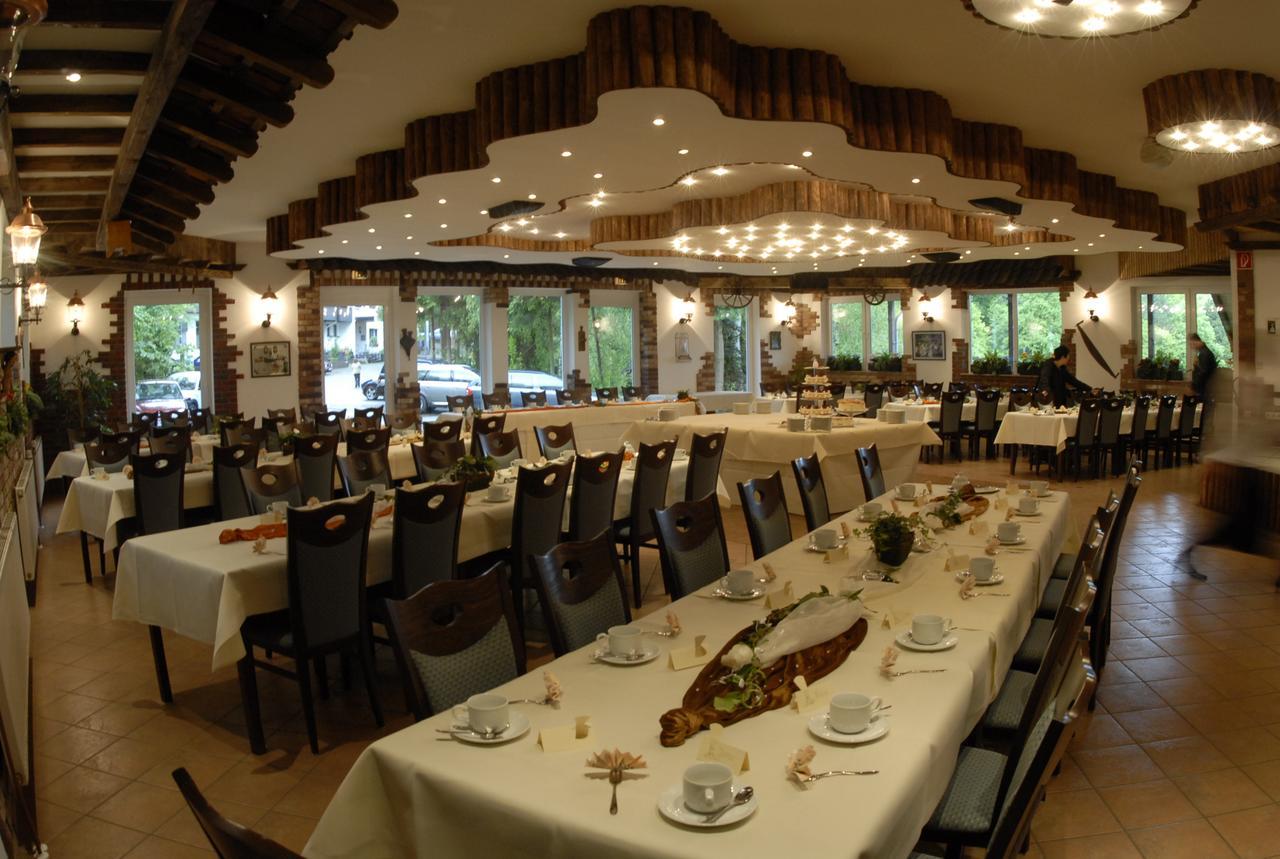 Hotel-Restaurant-Eifeltor Mechernich Exterior photo